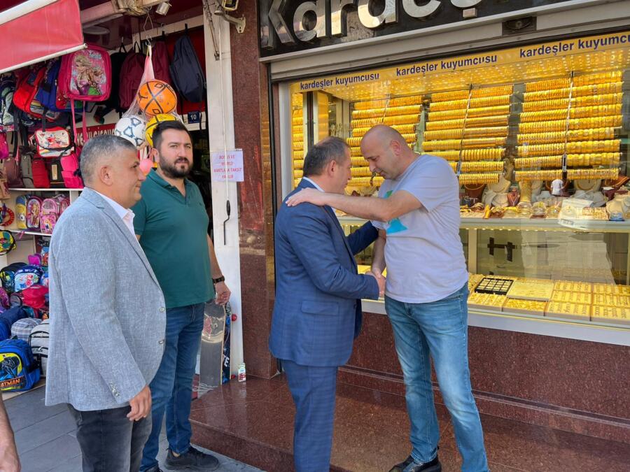 NİYAZİ ÖZCAN’A ÇARŞI İÇİ ESNAFINDAN TAM DESTEK.