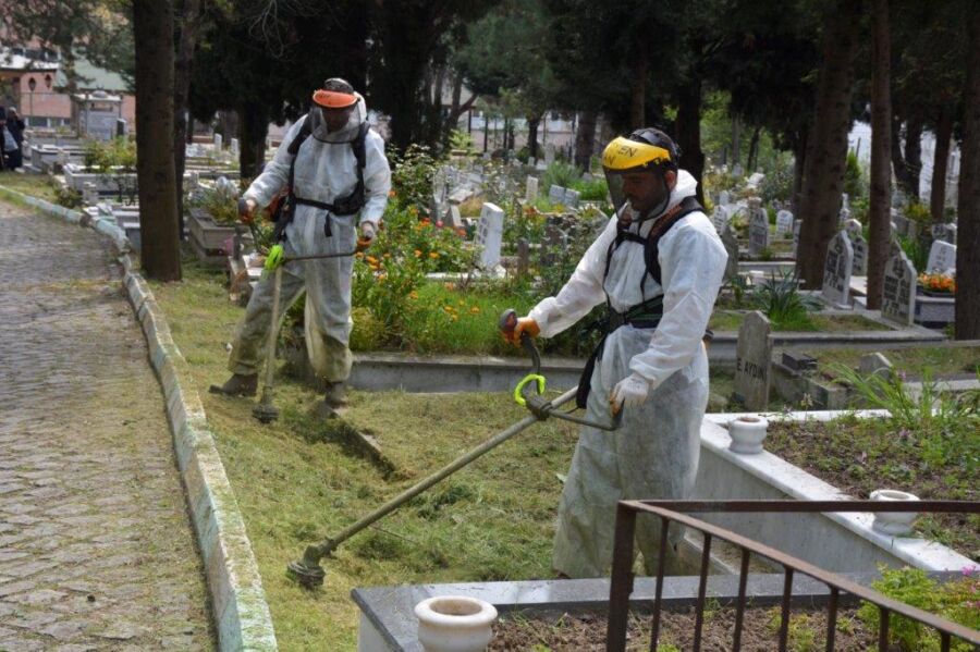 KDZ. EREĞLİ ŞEHİR MEZARLIĞI, BAYRAM ZİYARETİNE HAZIRLANIYOR