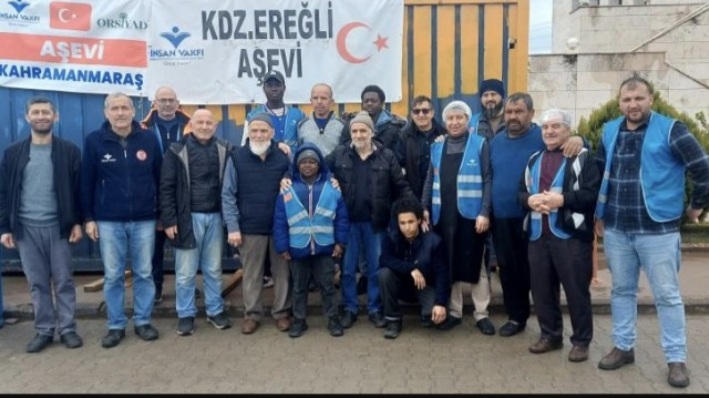 Kdz. Ereğli’den Kahramanmaraş’ta çadır kentte kalan çocuklara bayramlık sevinci.