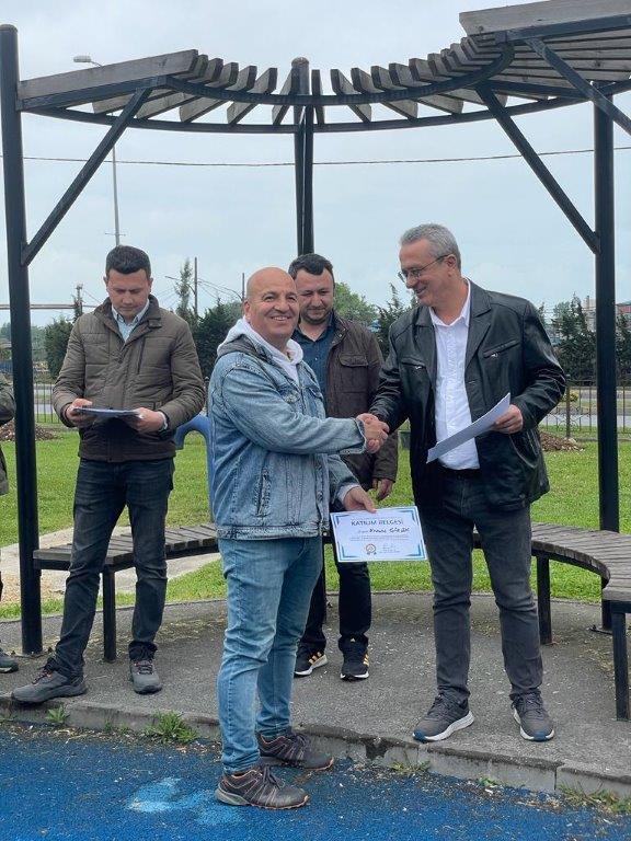 UYGULAMALI BAHÇIVANLIK KURSUNU BİTİREN 25 KURSİYER BELGELERİNİ ALDI