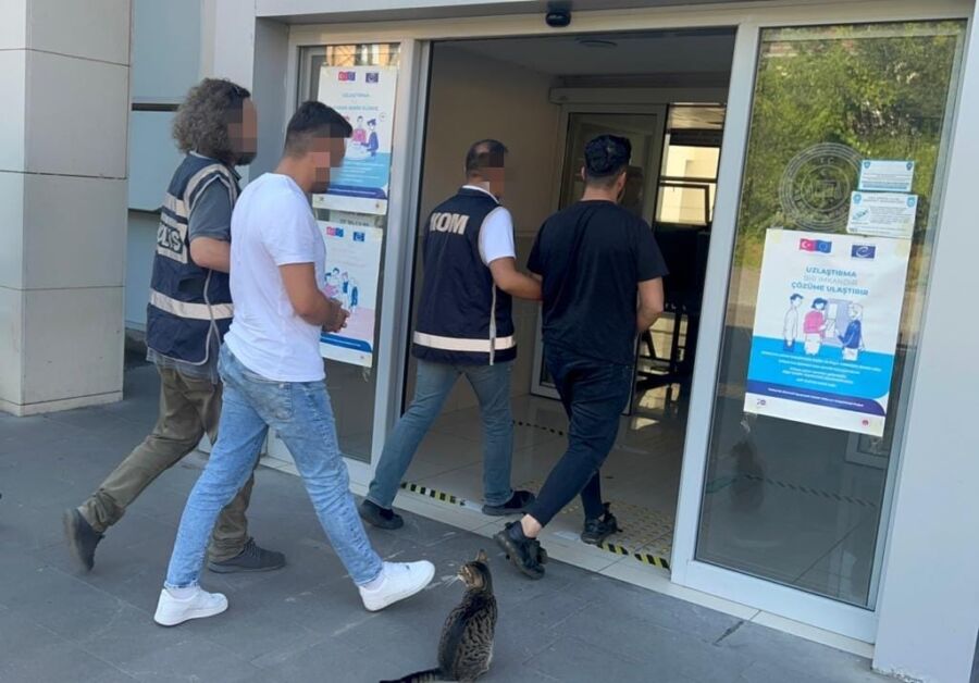 APP PLAKASINA SORUŞTURMA.